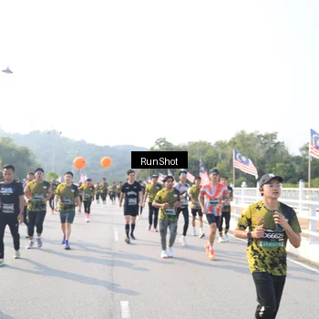 Runner Photo 6923255