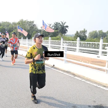 Runner Photo 6923261