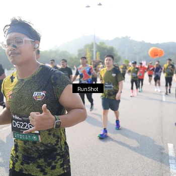 Runner Photo 6923288