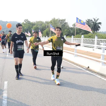 Runner Photo 6923294