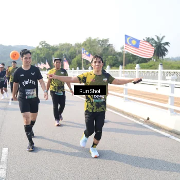 Runner Photo 6923297