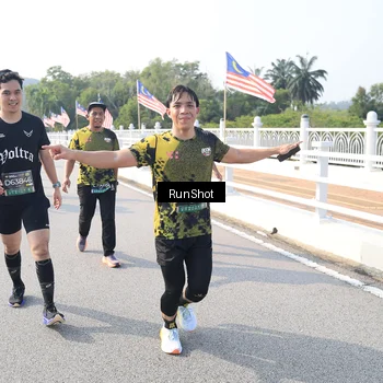 Runner Photo 6923299