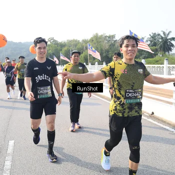 Runner Photo 6923303