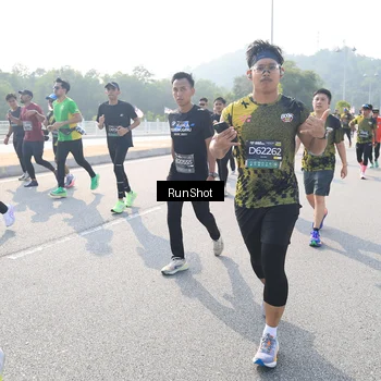 Runner Photo 6923306