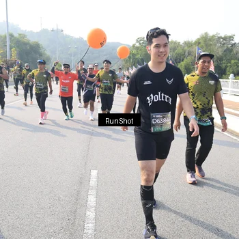 Runner Photo 6923307