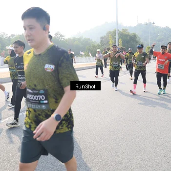 Runner Photo 6923312