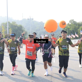 Runner Photo 6923317