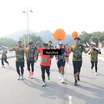 Runner Photo 6923320