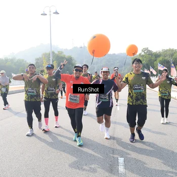 Runner Photo 6923324