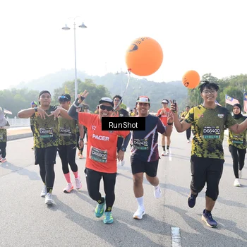 Runner Photo 6923328