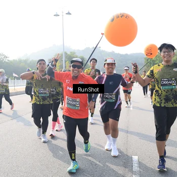 Runner Photo 6923331