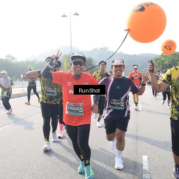 Runner Photo 6923335