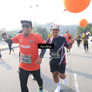 Runner Photo 6923340
