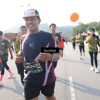 Runner Photo 6923347