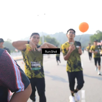 Runner Photo 6923352