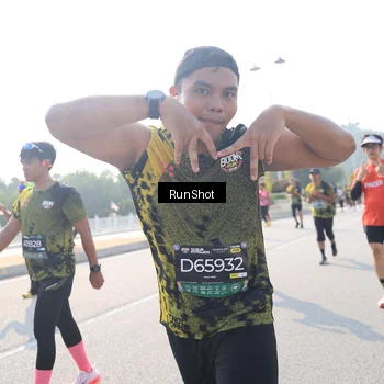 Runner Photo 6923359
