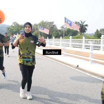 Runner Photo 6923364