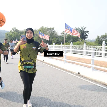 Runner Photo 6923365
