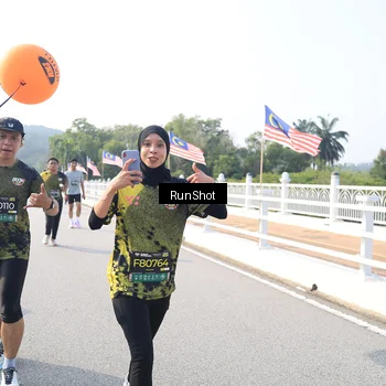 Runner Photo 6923371