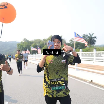 Runner Photo 6923372