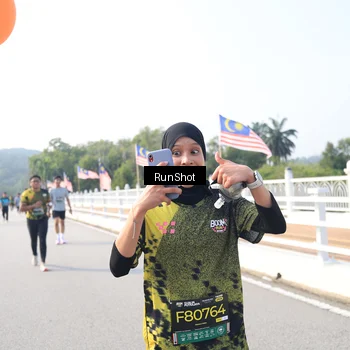 Runner Photo 6923376