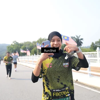 Runner Photo 6923377