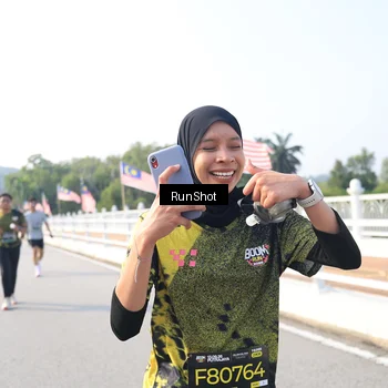 Runner Photo 6923378
