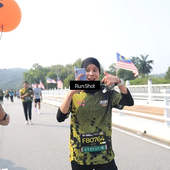 Runner Photo 6923380