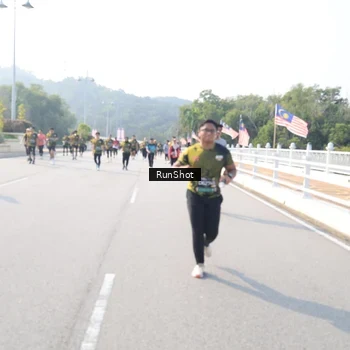 Runner Photo 6923397