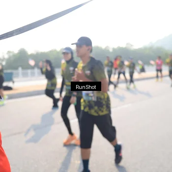 Runner Photo 6923399