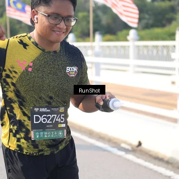 Runner Photo 6923410
