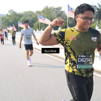 Runner Photo 6923412
