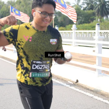 Runner Photo 6923416