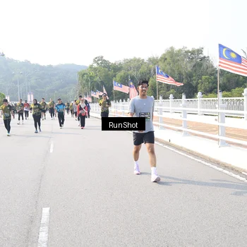 Runner Photo 6923419
