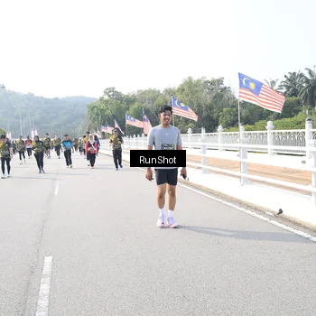 Runner Photo 6923420
