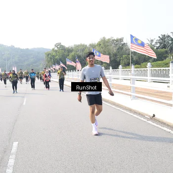 Runner Photo 6923424