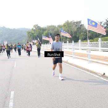Runner Photo 6923425