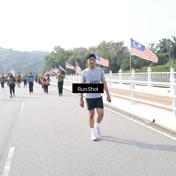 Runner Photo 6923427