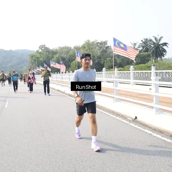 Runner Photo 6923429