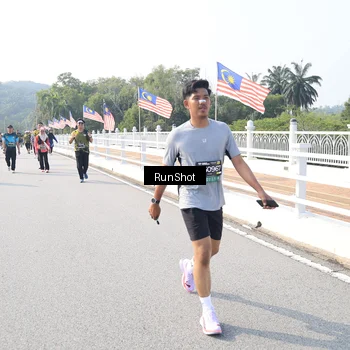 Runner Photo 6923438