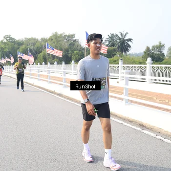 Runner Photo 6923439