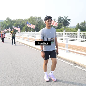 Runner Photo 6923441