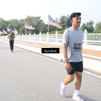 Runner Photo 6923444