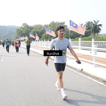 Runner Photo 6923445