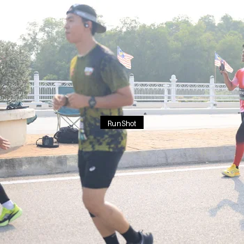 Runner Photo 6923448