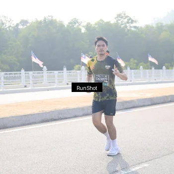 Runner Photo 6923462