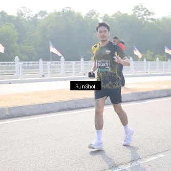 Runner Photo 6923463