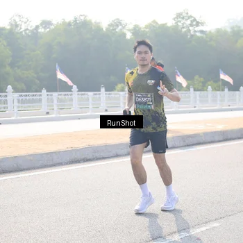 Runner Photo 6923466