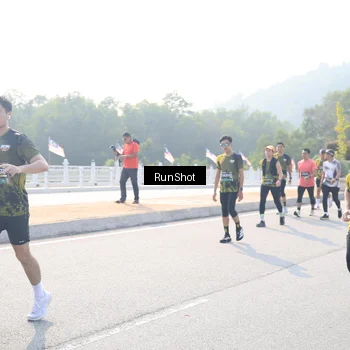 Runner Photo 6923470