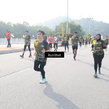 Runner Photo 6923476